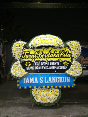 Papan Bunga Duka di Nusaherang