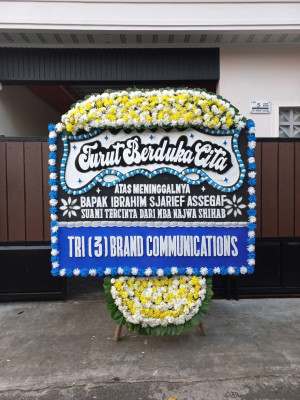 Papan Bunga Duka di Nusaherang